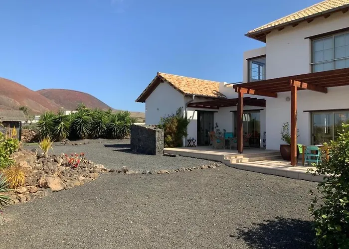 Annunaki Villa Lajares