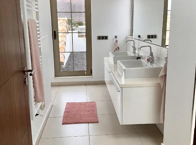 Annunaki Вилла Лахарес